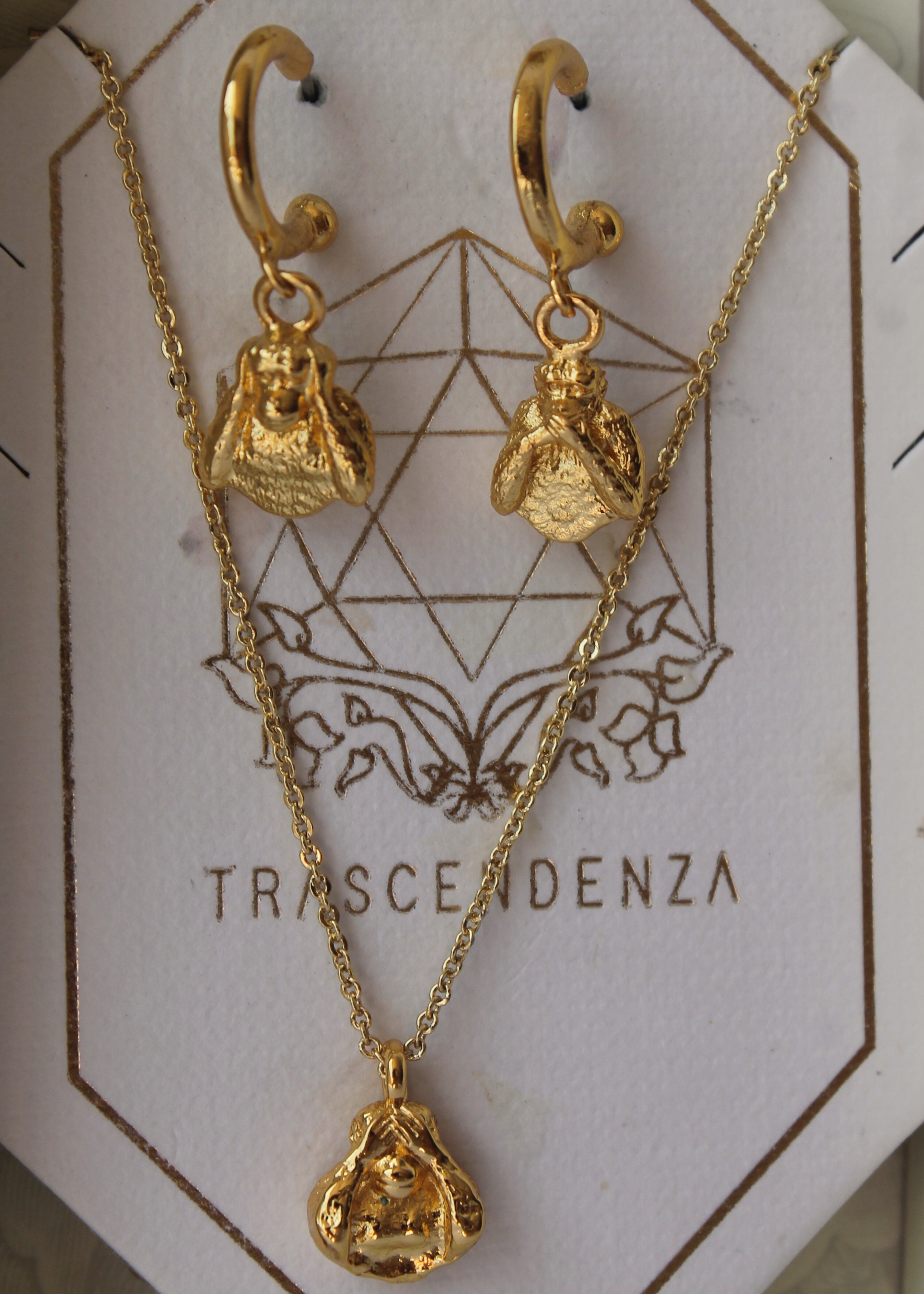 Set x2 Monos Tótem Coherencia  (Juego Collar + Aretes)