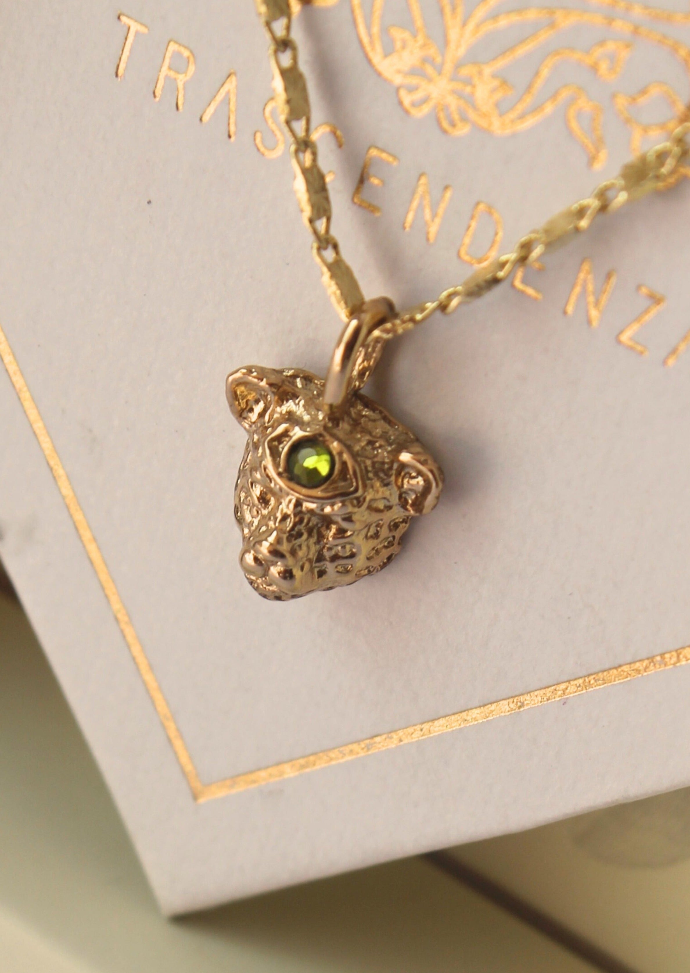 Collar Jaguar Tótem Renovación