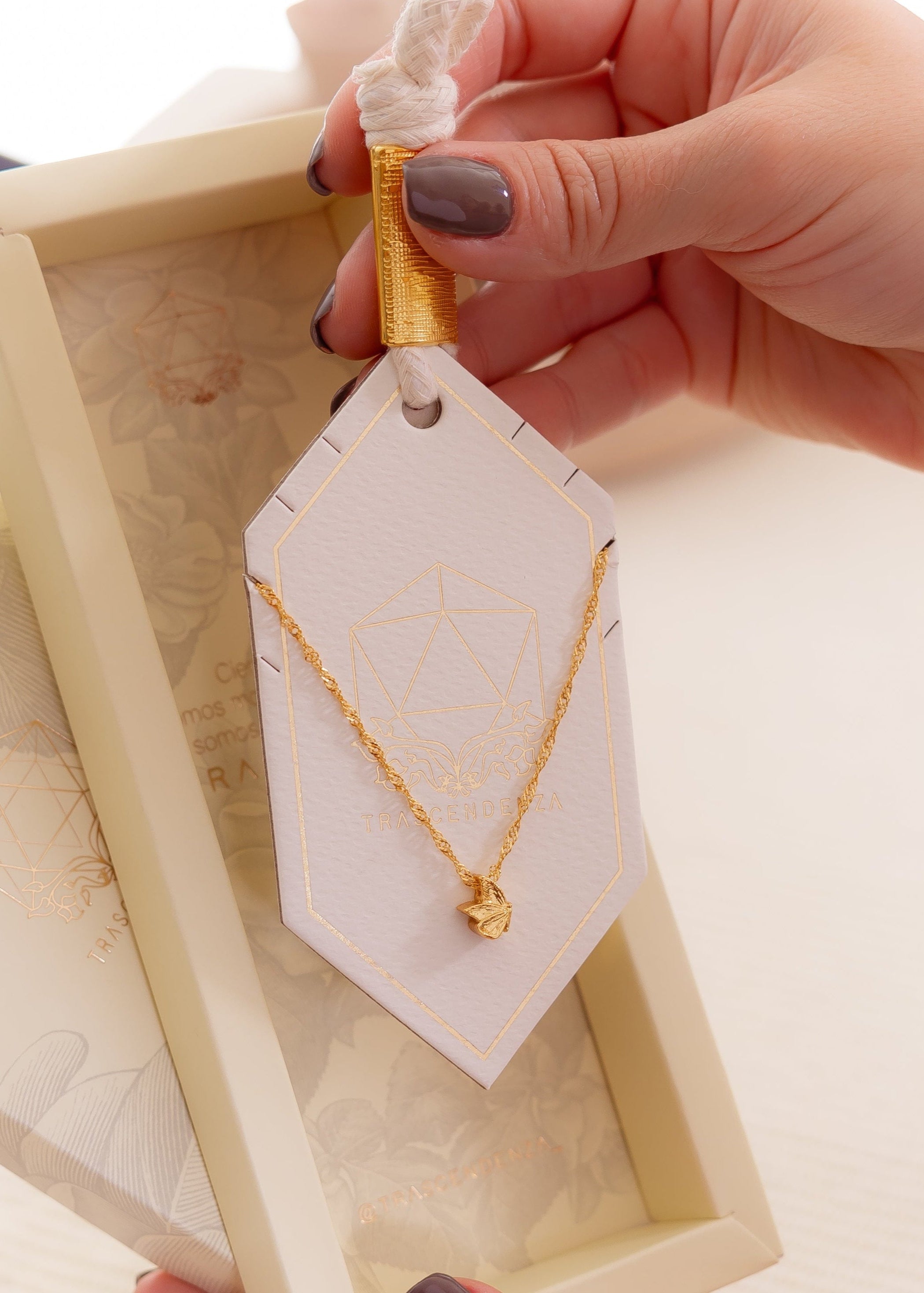 Collar Mariposa ⋆ Madres Motivadoras