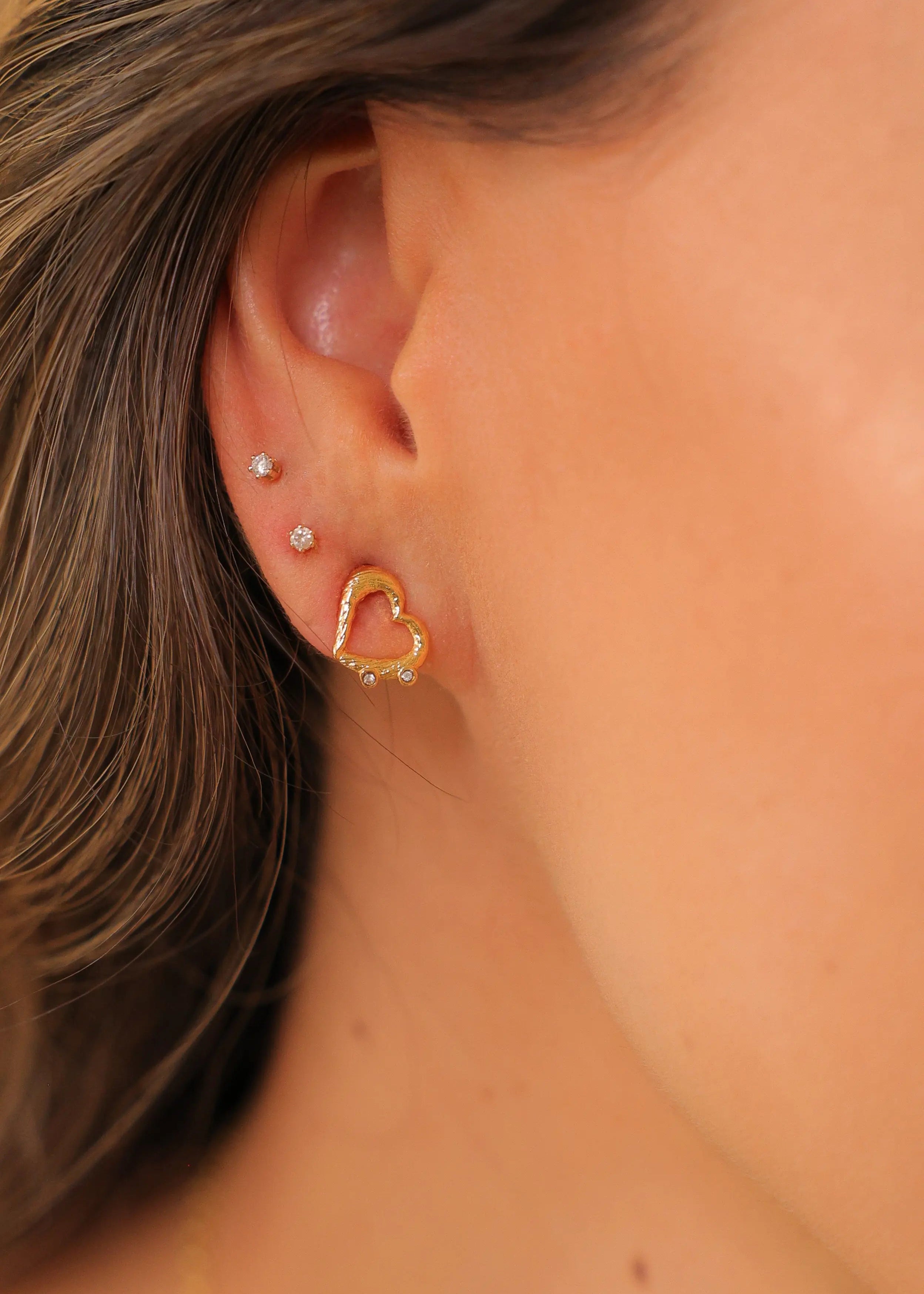 Aretes Corazón Gratitud Oro