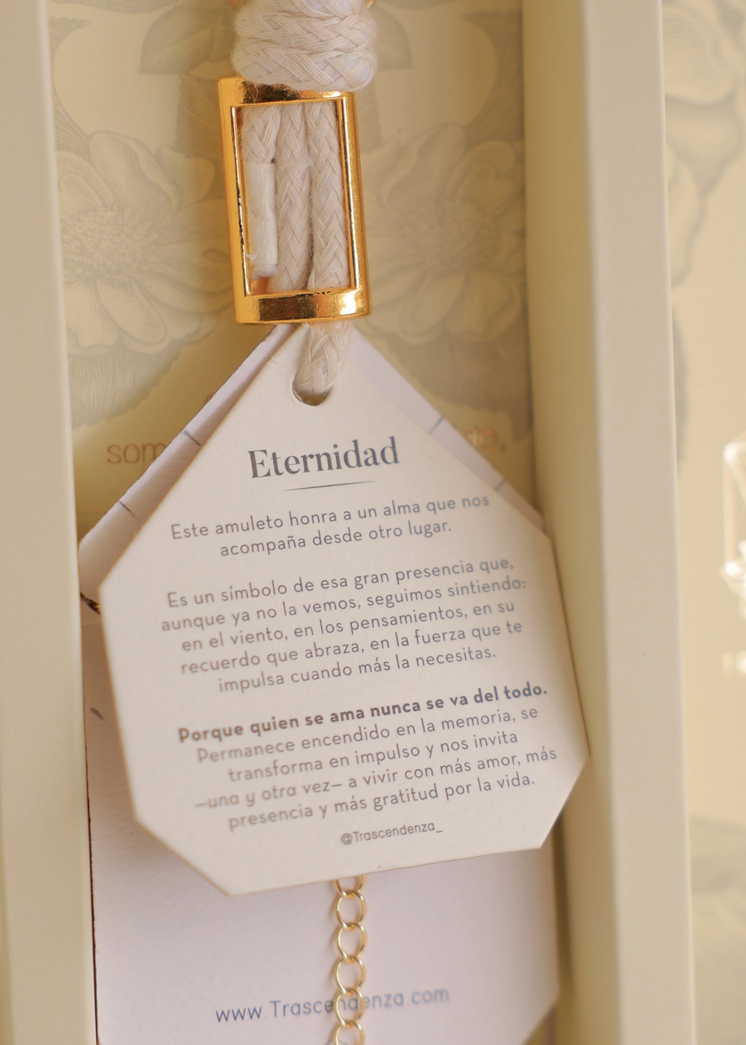 Collar Ángel Eternidad Oro