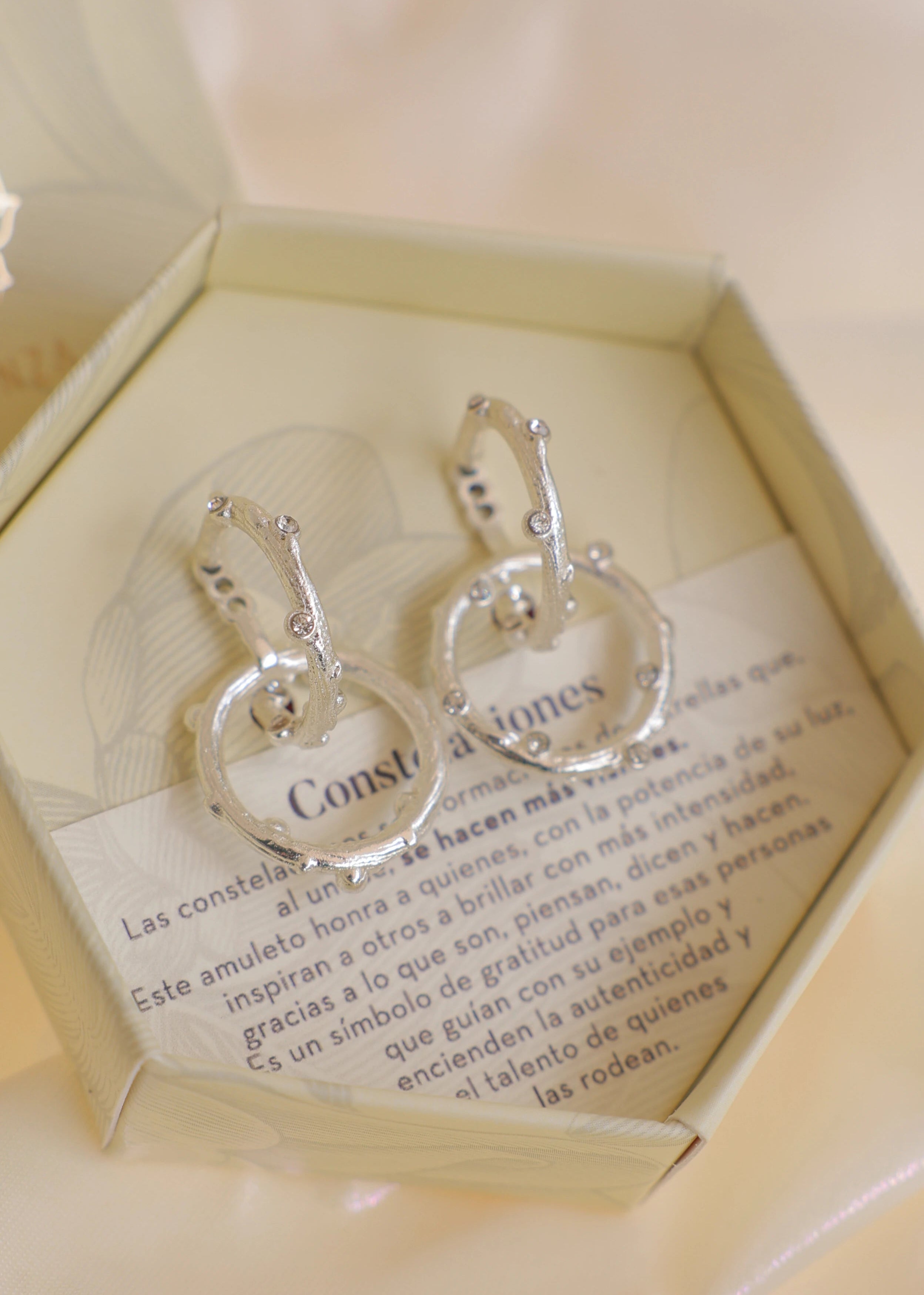 Candongas Intercambiables: Constelaciones Plateadas