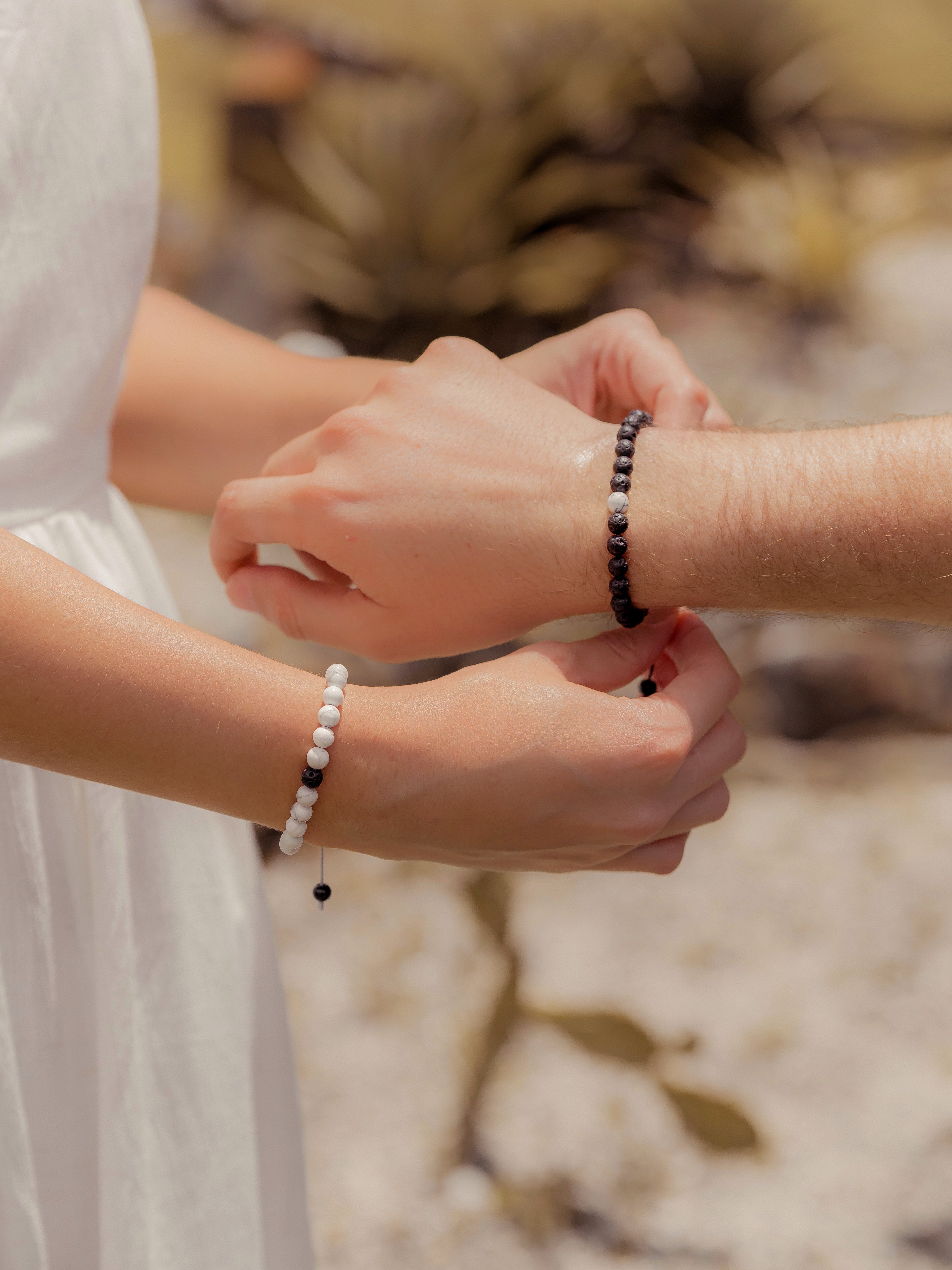 Pacto Complemento  (Set x 2 Pulseras Piedras Naturales)