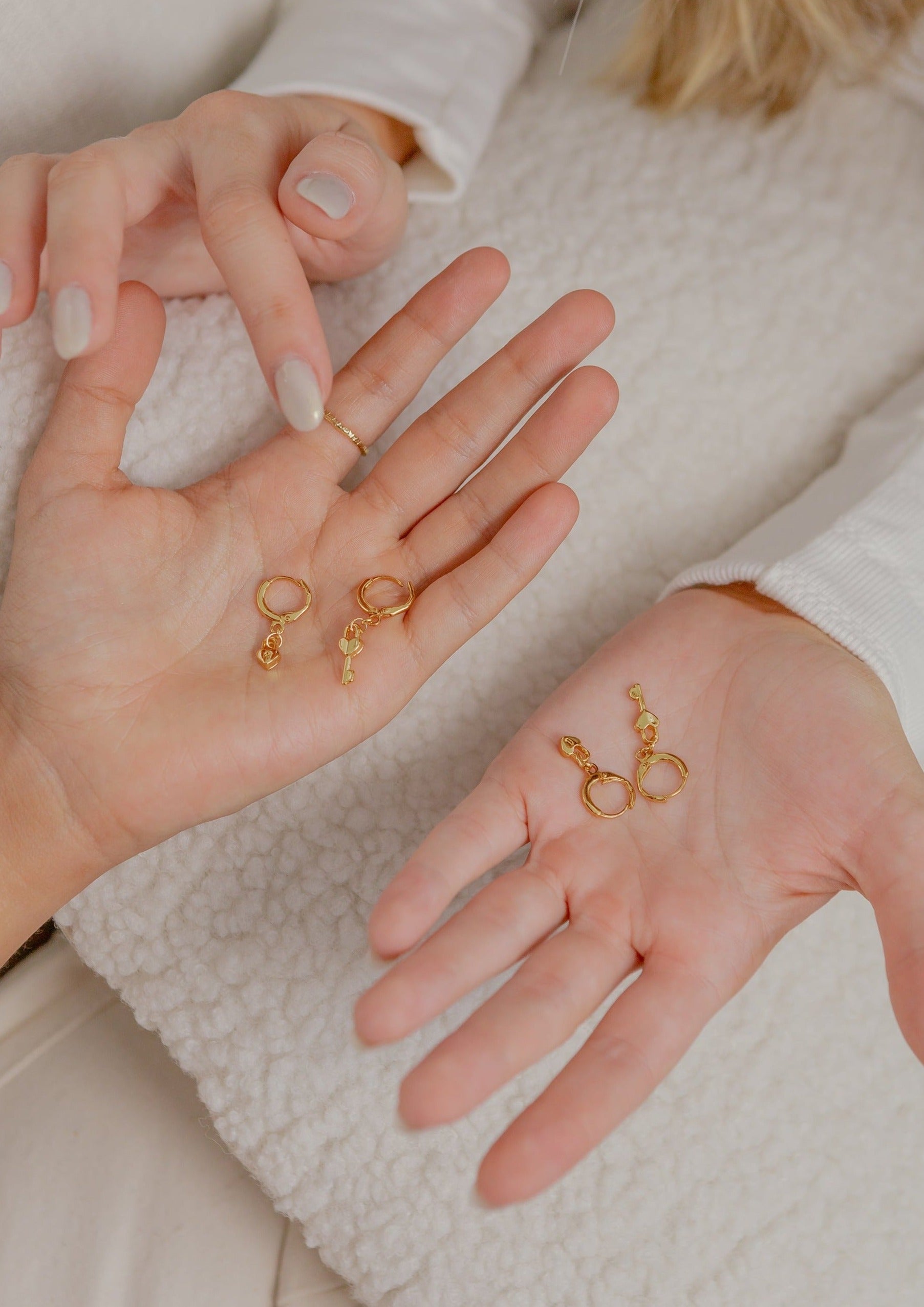 Pacto Amigas Aretes BFF Contract (Set x2)