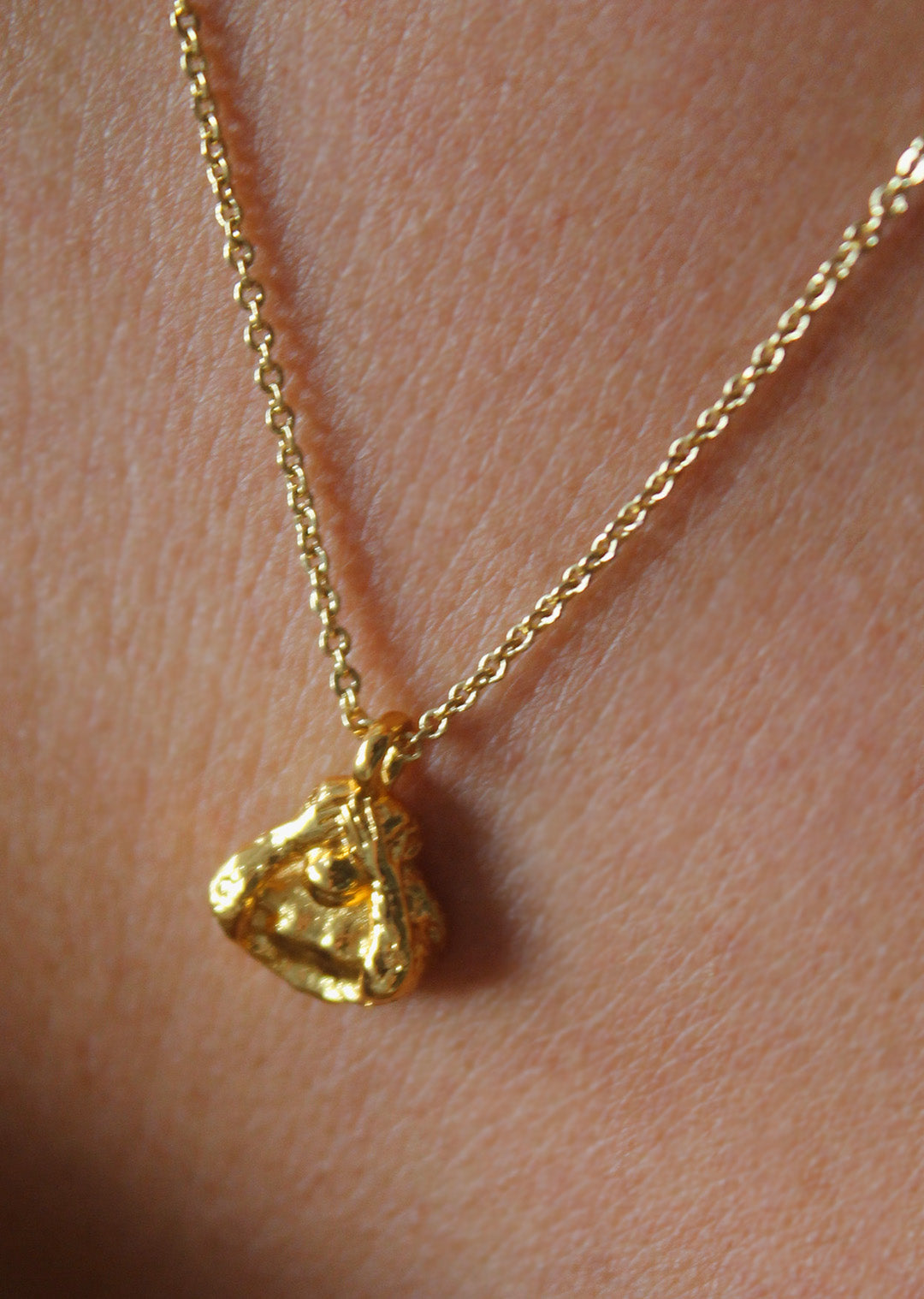 Set x2 Monos Tótem Coherencia  (Juego Collar + Aretes)