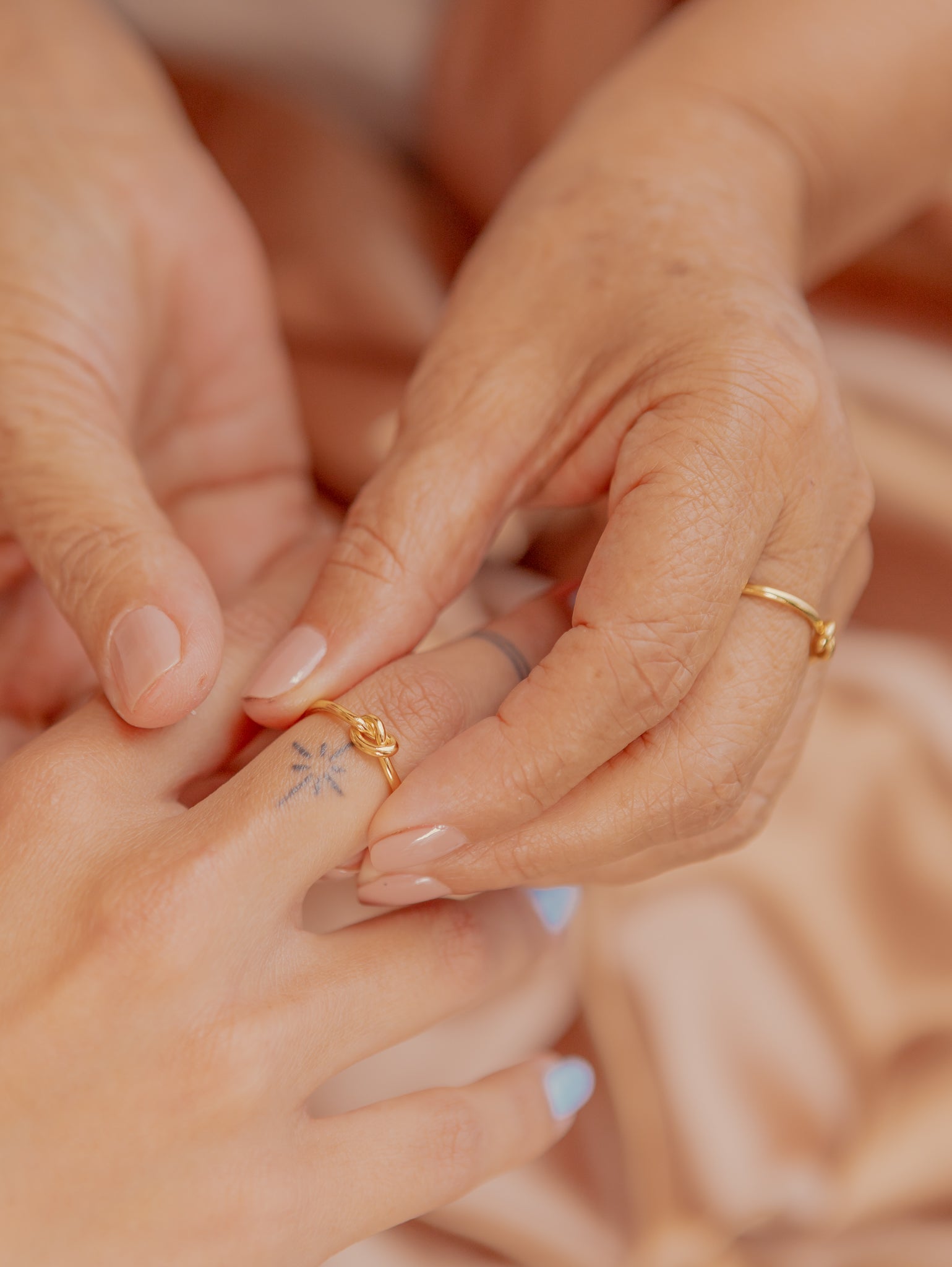 Pacto Anillos Lazo Madre e Hija  (Set x 2 Anillos) ⋆ Unión Eterna