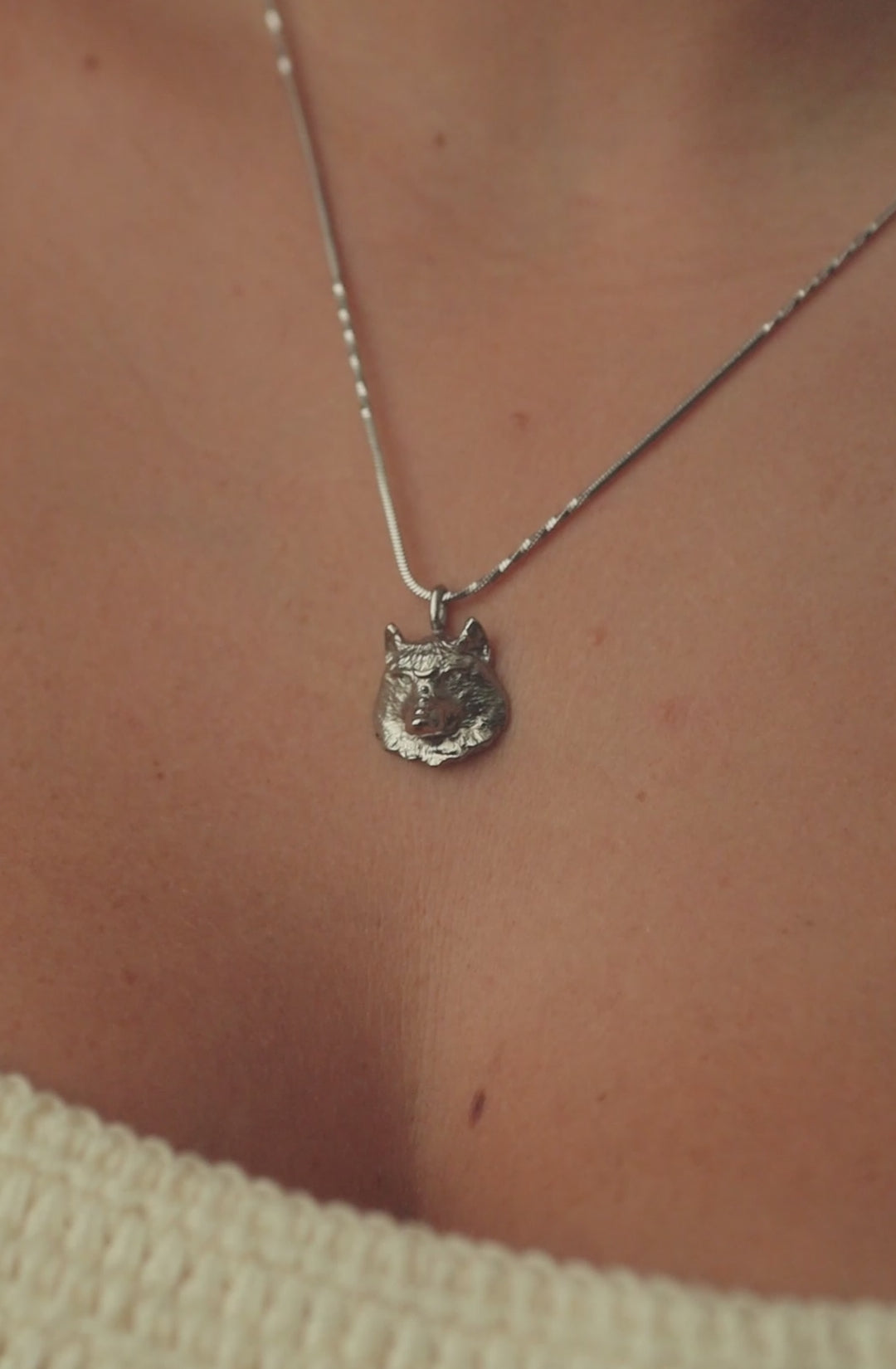 Collar Lobo Tótem Certeza